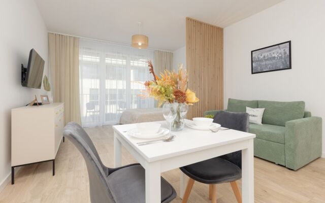 Modern Studio Mokotów by Renters