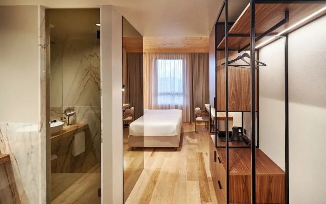 The Log Porto Hotel by Piamonte Hotels