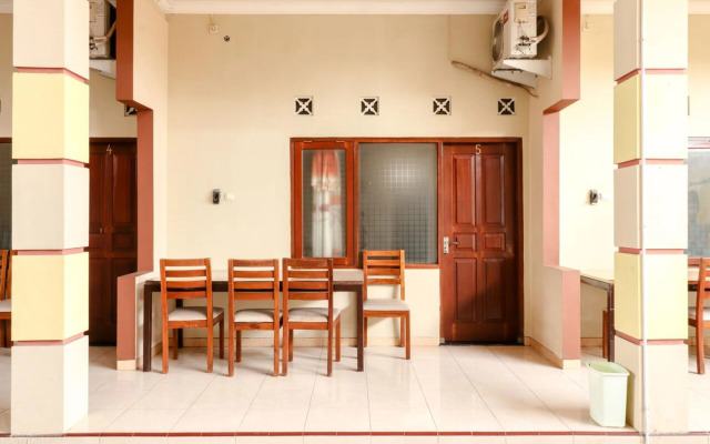 The Joglo Family Hotel by ZUZU