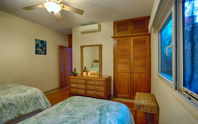 Ventanas al Mar 4 BR by Casago