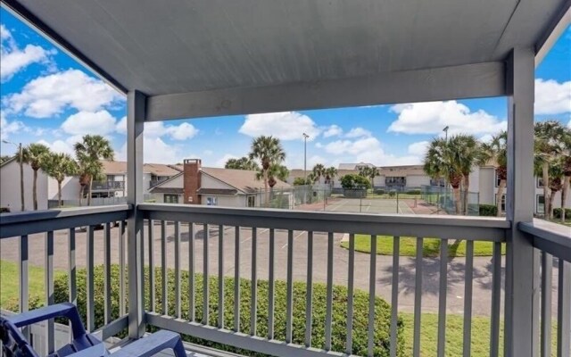 Fernandina Shores Condo with Private Balcony and Access to Pool by RedAwning