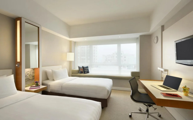 Club Lounge at Hotel Jen Hong Kong