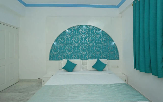 OYO 9775 Home Modern 4BHK Celebration mall