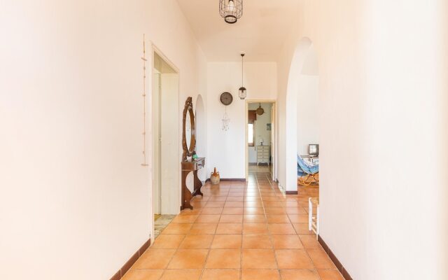 2961 Villa Poesia by Barbarhouse