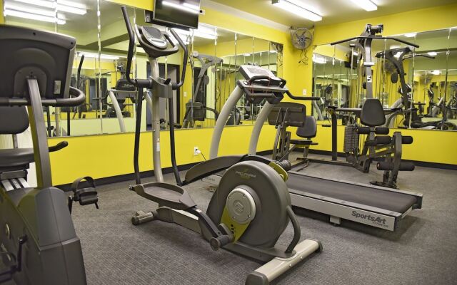 Quality Inn & Suites Metro