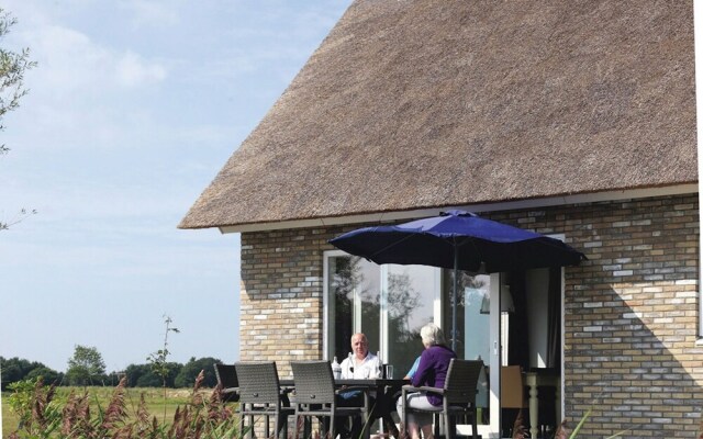 Thatched Luxurious Villa With two Bathrooms in Nature