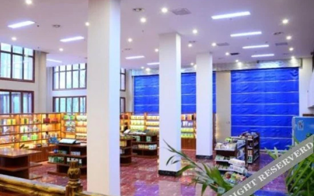 Hualongcheng Hotel