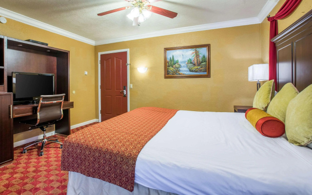Clarion Collection Wilkie's Inn Pacific Grove - Monterey