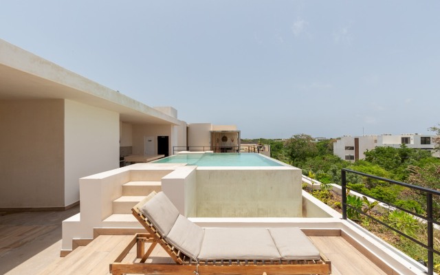 New Charming Villa 2 Levels Private Pool Garden Wifi Bikes