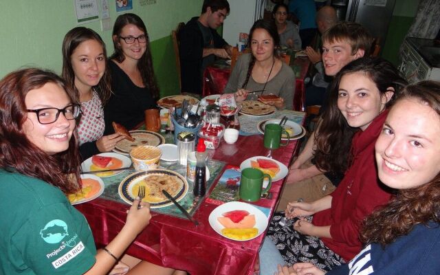Hotel Sloth Backpackers