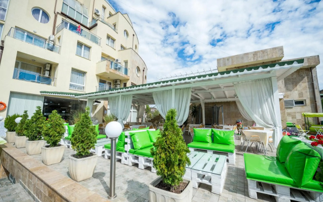Apart Hotel Vechna R