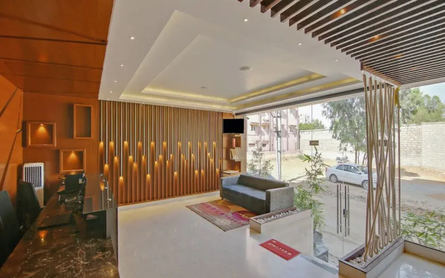 Hotel Golden Evana
