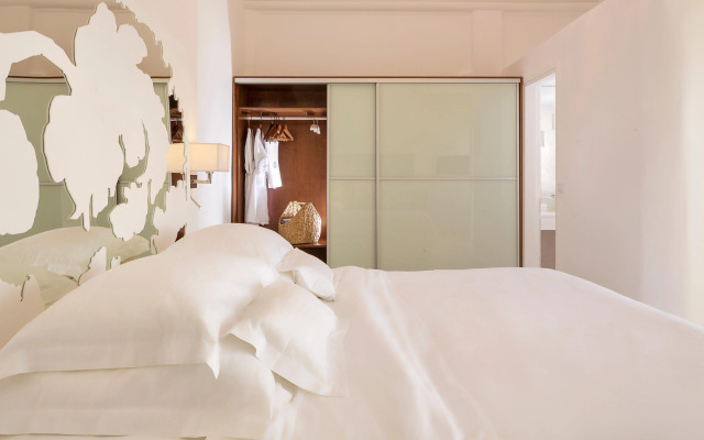 Canaves Oia Suites - Small Luxury Hotels of the World