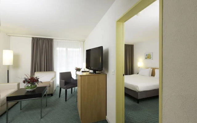 Apart-Hotel Operated By Hilton