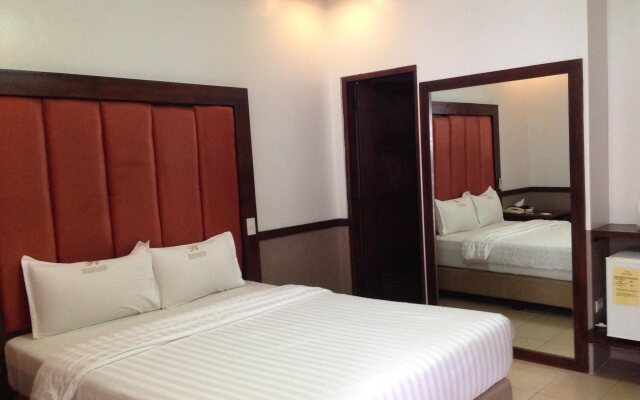 Woodland Hotel