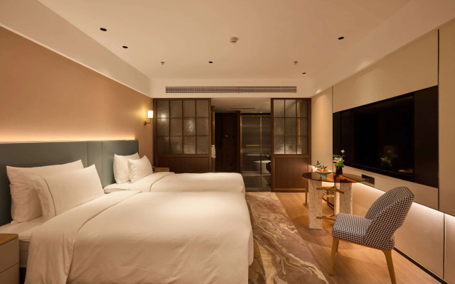 Wyndham Grand Plaza Royale Ningbo