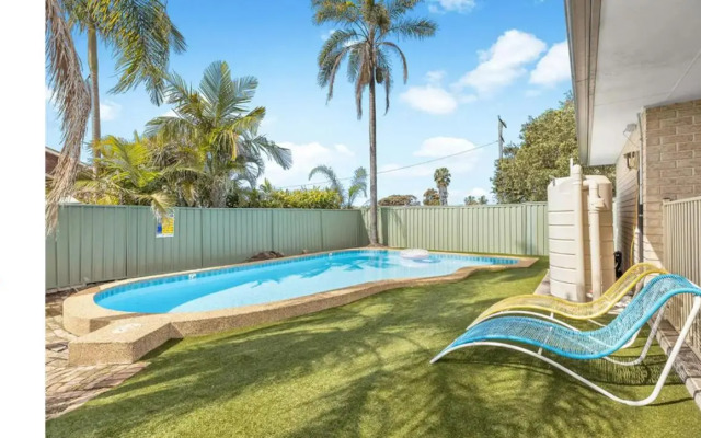 Hunter Home with POOL / CINEMA ROOM / PING PONG