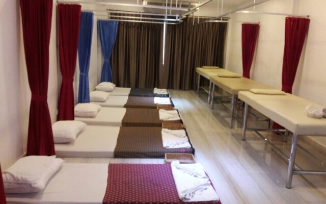 Life Hostel