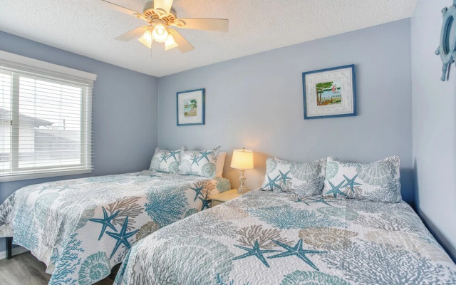 Quaint Wildwood Condo ~ Walk to Beach!