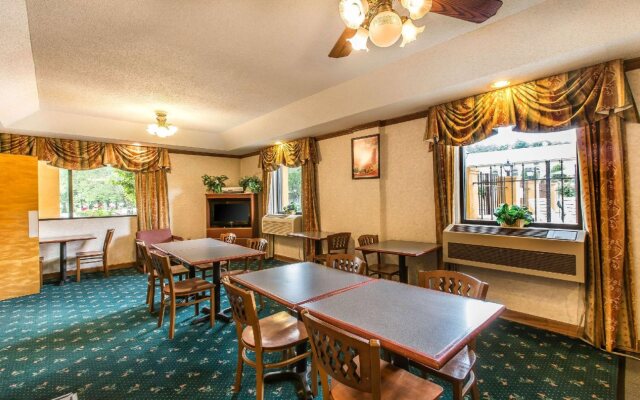 Days Inn by Wyndham Helen