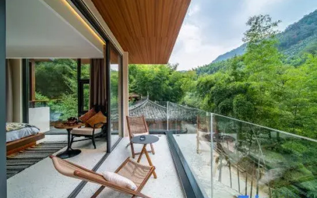 Yixi Shanfang Homestay (Yuxian Shuimo Tingxi Scenic Area)