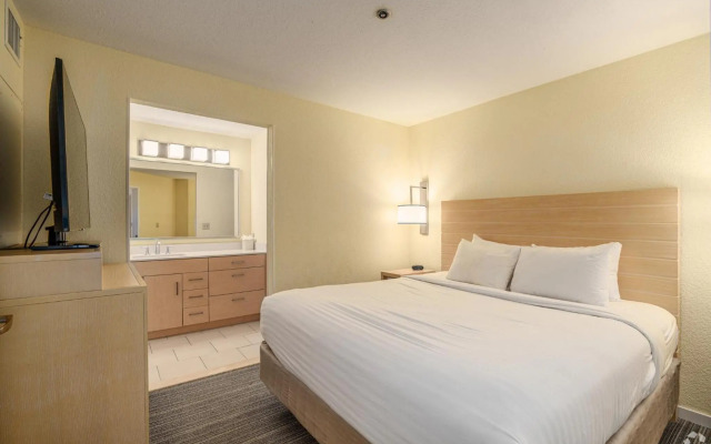 AVIA Residences on Lincoln- Extended Stay