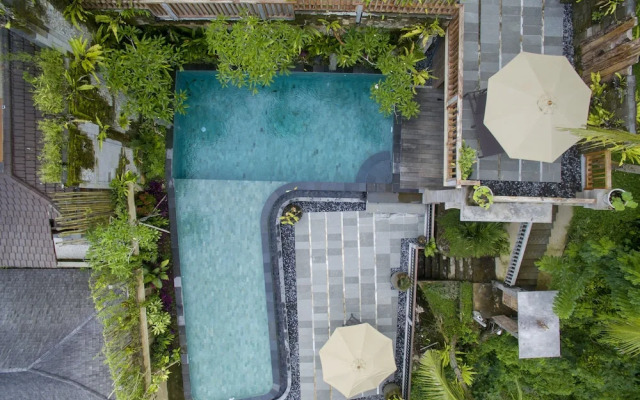 Ubud Paras Villa