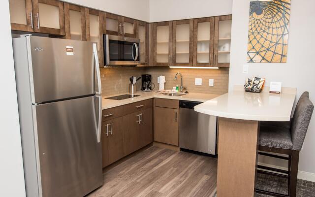 Staybridge Suites Houston - Humble Beltway 8 E by IHG