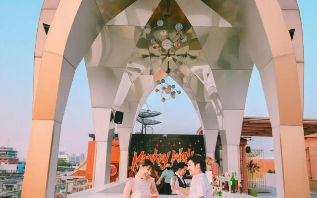 4 Monkeys Hotel