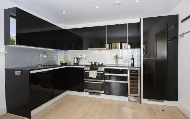 Charles Court Serviced Apartments