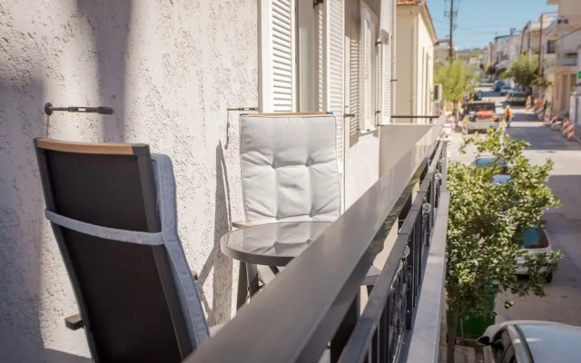 The White Marble Luxury City Apt