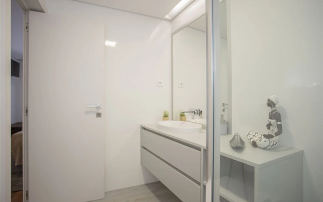 Liiiving-Luxury RiverView Apartment VIII