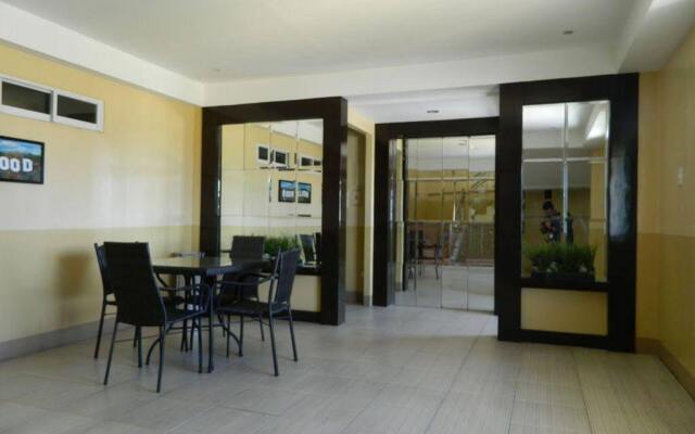 Hollywood Suites and Resort - Bancal