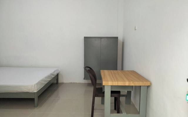 OYO Life 93054 Th Residence 135 Syariah