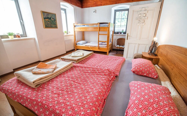 Cvet gora - Camping, Glamping and Accomodations - Hostel