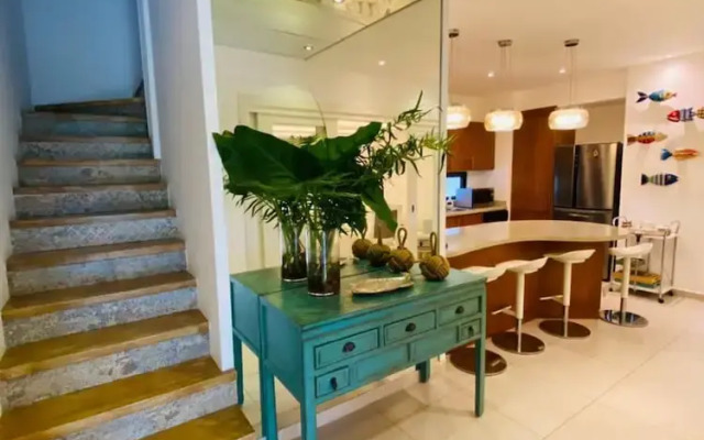 Cozy 3 Bedroom Penthouse in Playa Bonita