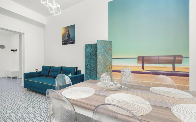 Yellow Apartment in Bytom by Renters