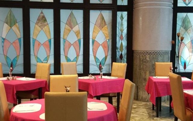 Hôtel Rania Belmadina