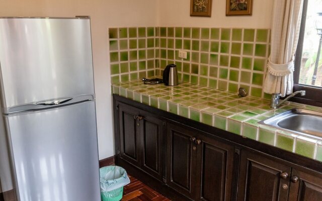 NIDA Rooms Tha Pae 2 Golden Gate