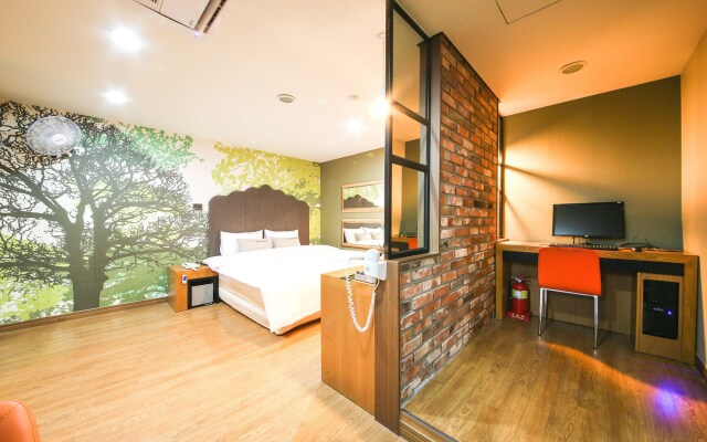 Gupo Boutique Hotel