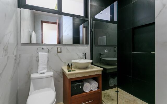 Menesse-2 Bedroom+Steps To The Ocean+Internet