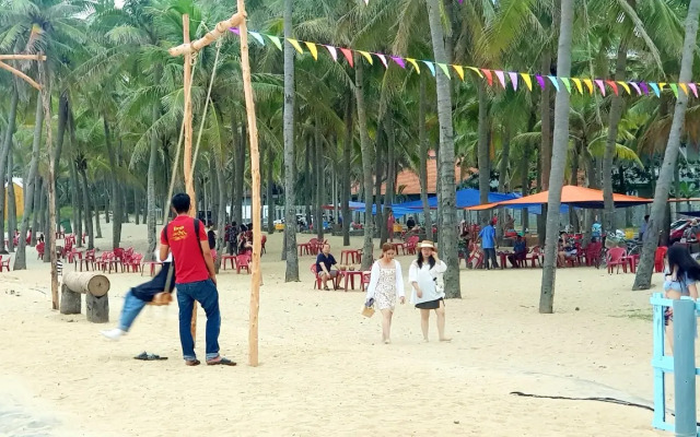 River Beach Resort and Residences