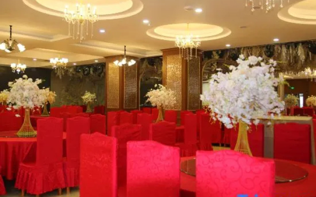 Lu'an Tianyuan Xianlin Hotel (Yeji Yuxi Modern Middle School)