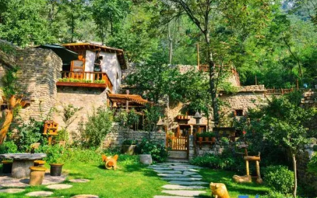 Yunqiu Mountain Kangjiaping Homestay