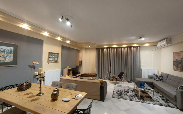 central luxury apartment