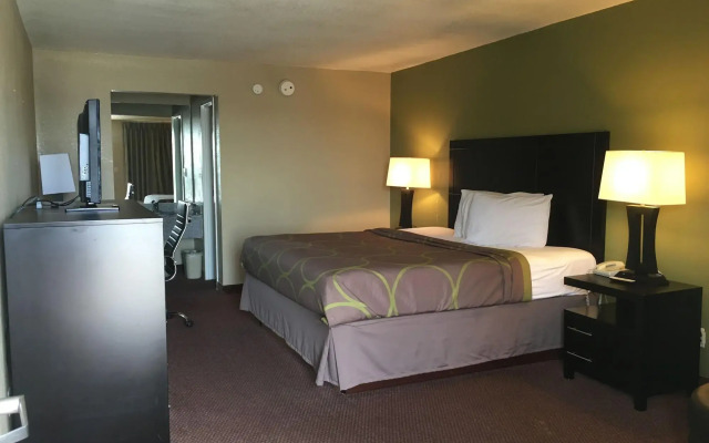 Super 8 Rockwall