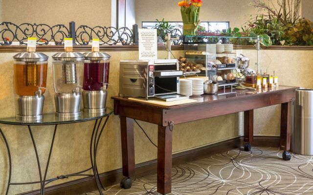 DoubleTree by Hilton Boston - Milford