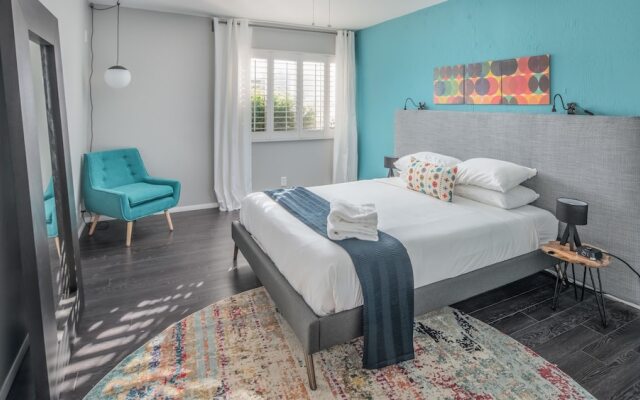 Stylish1BR Fashion Square by WanderJaunt