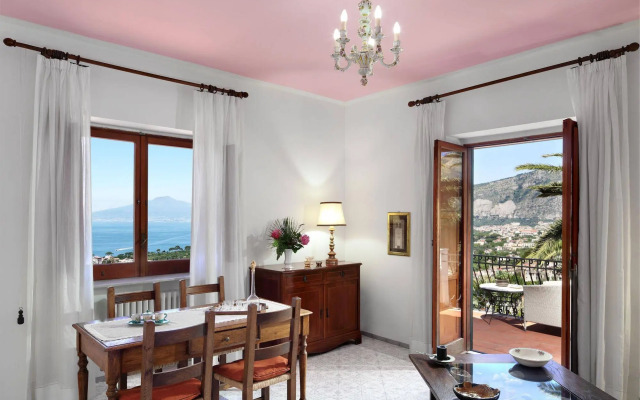 M Suites Sorrento