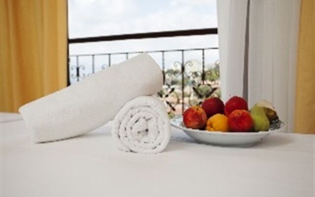 Artemiss Boutique Hotel